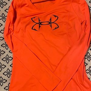 UA long sleeve shirt